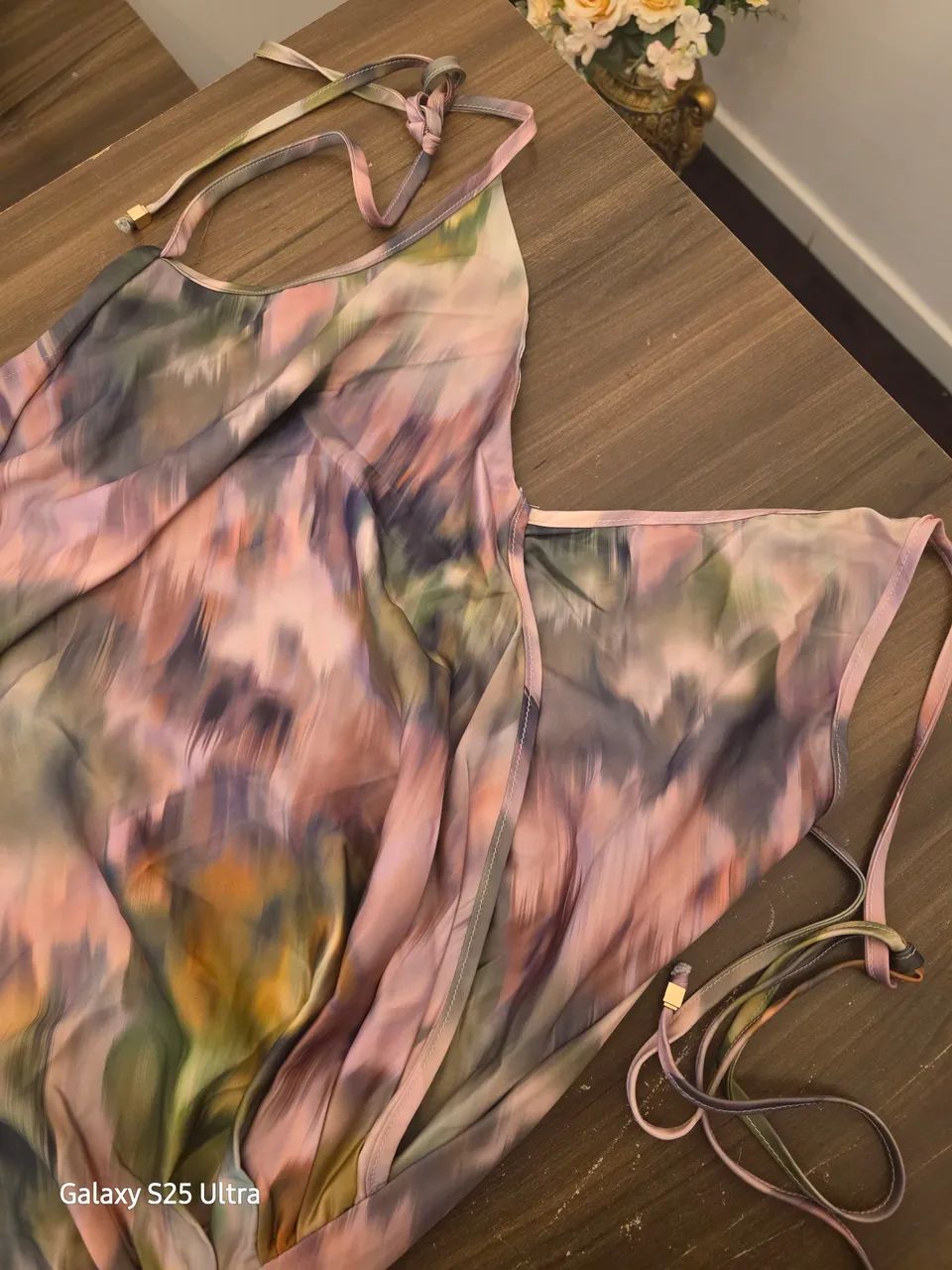 Vestido estampado com alças - Foto 2