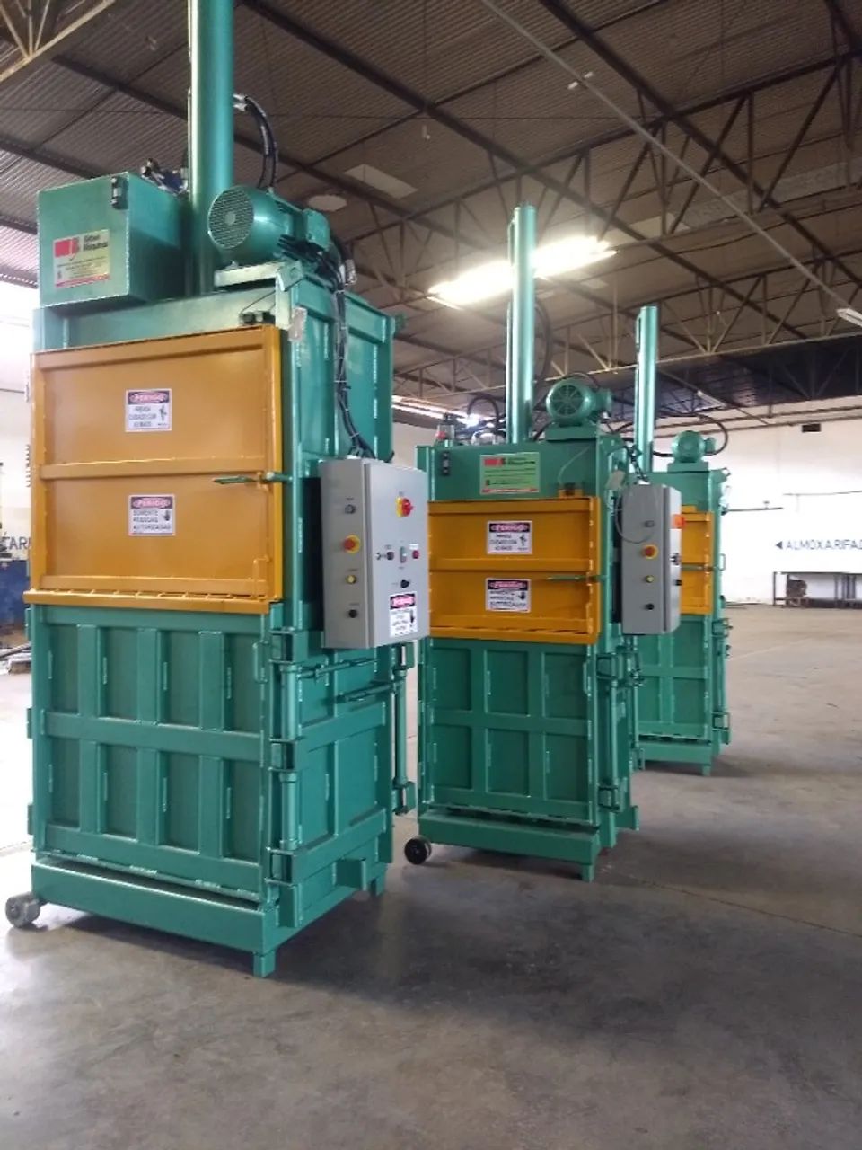 Prensa Hidráulica Vertical - Enfardadeira para fardos de resíduos para Reciclagem - Foto 3