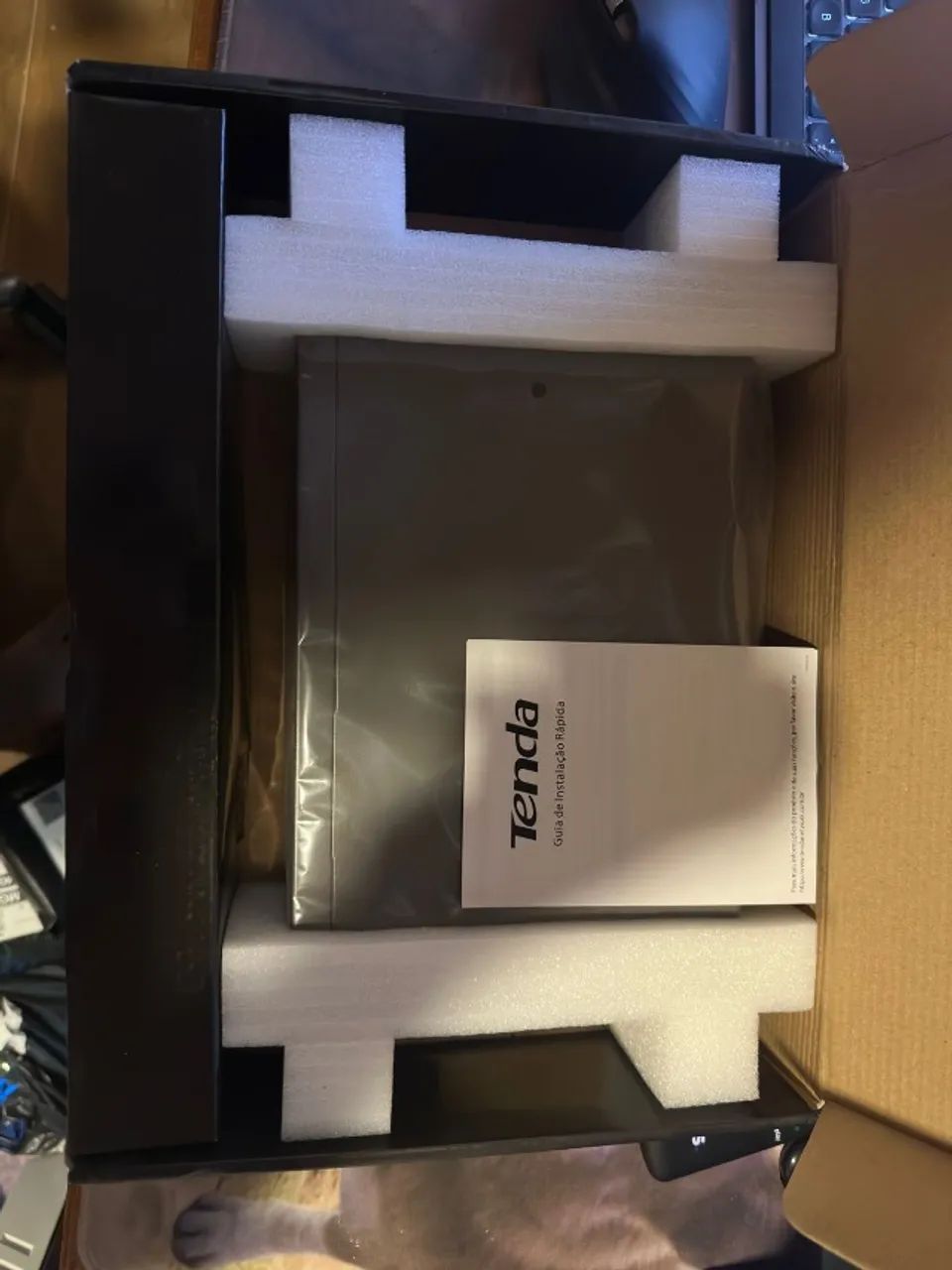 Switch Tenda  Tef1016d 16 Portas Ethernet 10/100mbps Rack Novo Lacrado nunca Usado - Foto 2