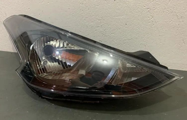 Farol Direito Hyundai Hb20 2020 A 2022 Original Usado (Usado)