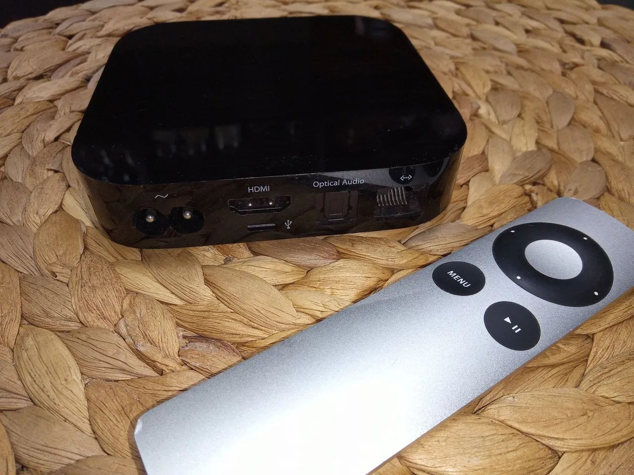Aparelho Apple tv com controle 