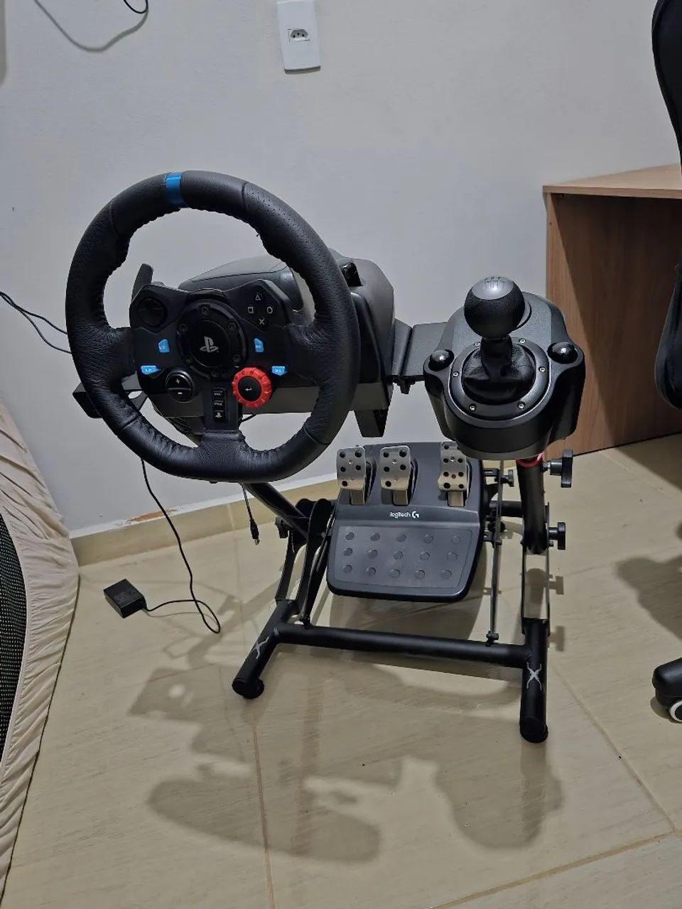 Volante g29 completo com câmbio e suporte.63824544150273123