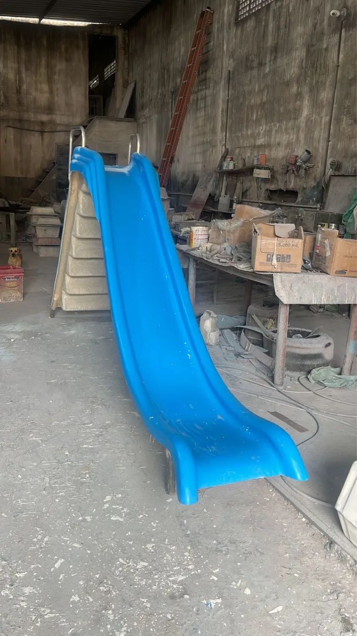 Escorregador de Piscinas 
