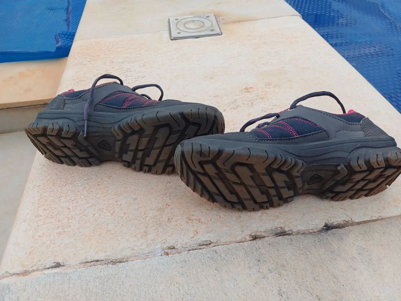 Tênis Esportivo Feminino Quechua. - Foto 2