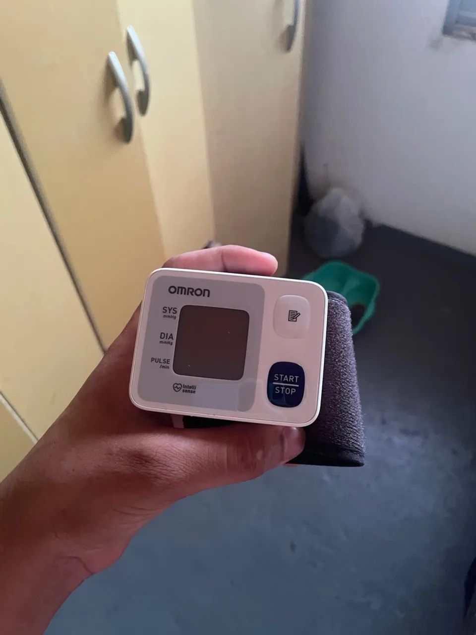 Aparelho de pressão Omron - Novo - Foto 2