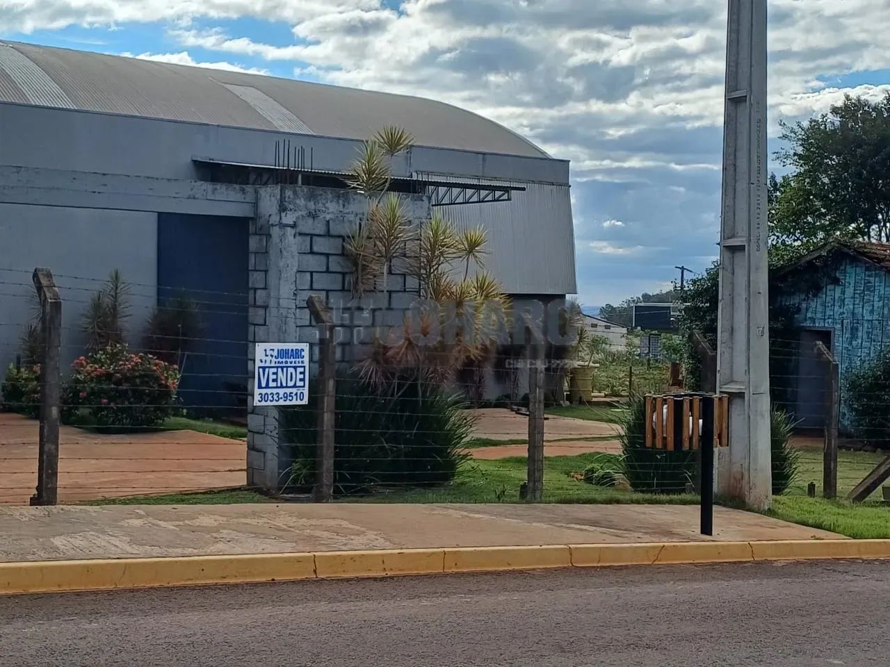 Barracão/Galpão à venda por R$ 1890000.00, 900.00 m2 - PARQUE INDUSTRIAL ZONA NORTE - APUC