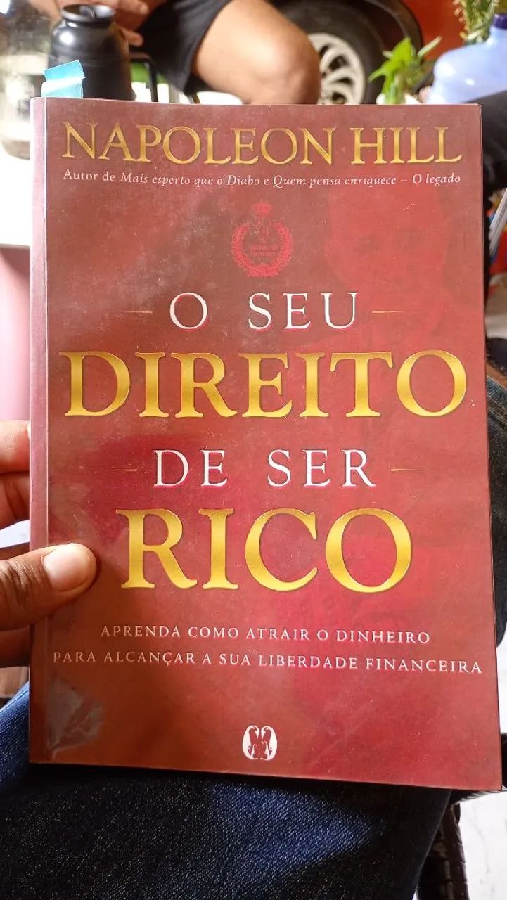 Livros Bests Sellers. A partir de 20, 25 Reais. 