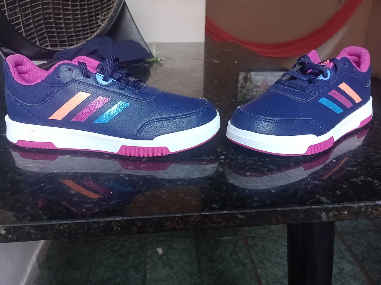 Tênis Adidas Original novo(nunca usado)