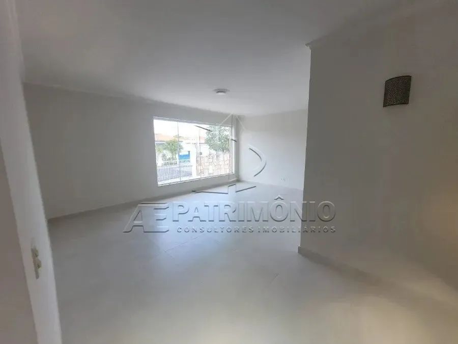 CASA TERREA COM 2 DORMS SENDO 1 SUITE; SANTA ROSALIA; SOROCABA; LESTE - Foto 2