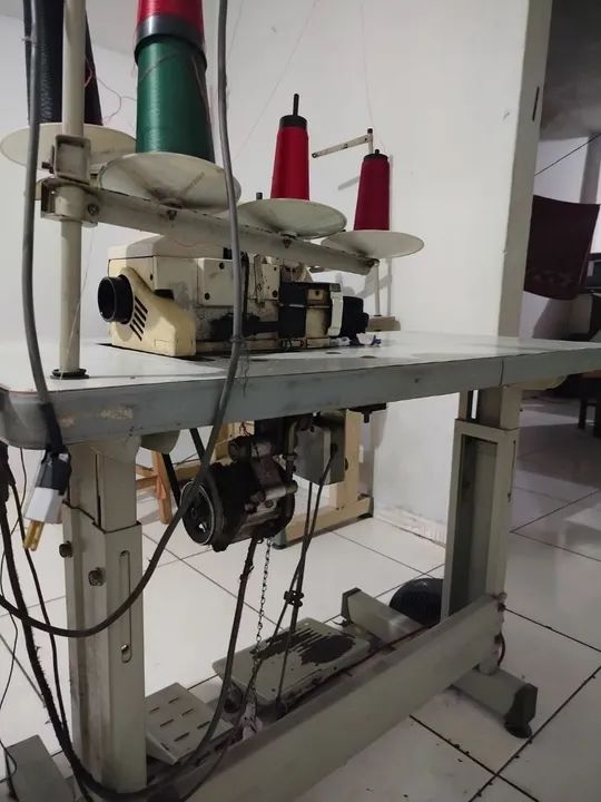 Máquina interlok motor direct 1.800,