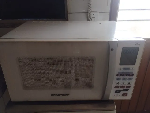 microondas brastemp 30 l. muito barato. pra sair agora.entrego