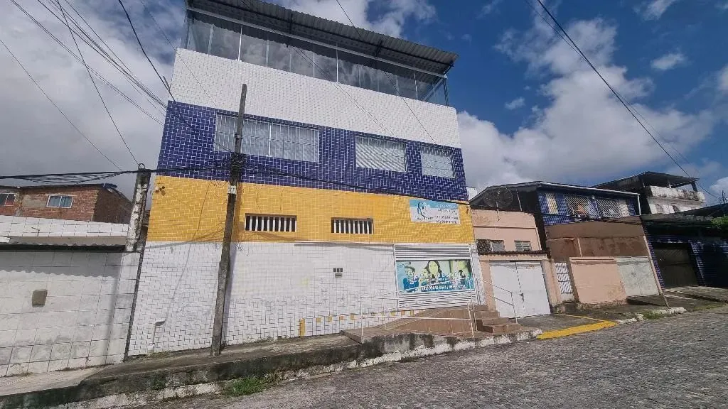CLÍNICA A VENDA
