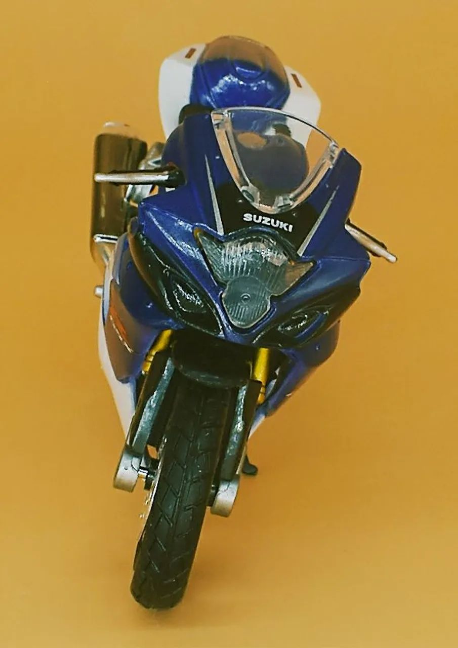 Miniarura da Moto Suzuki Speed. - Foto 2