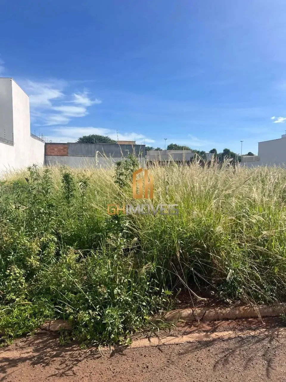 Terreno no Residencial Campos Elíseos em Rio Verde-GO