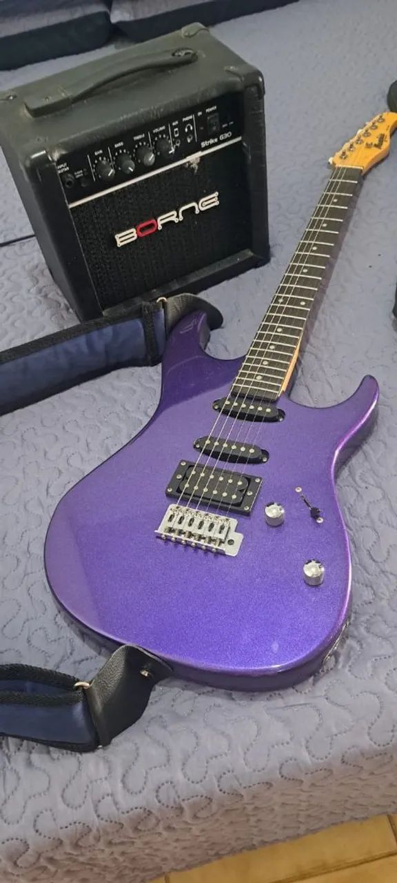 Guitarra Tagima TW 510 roxa + Amplificador Bourne Strike G30