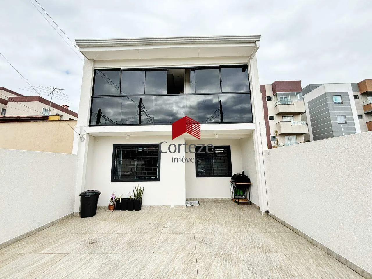 Sobrado com 135m² 4 quartos, à venda, no bairro Jardim Cruzeiro em São José dos Pinhais