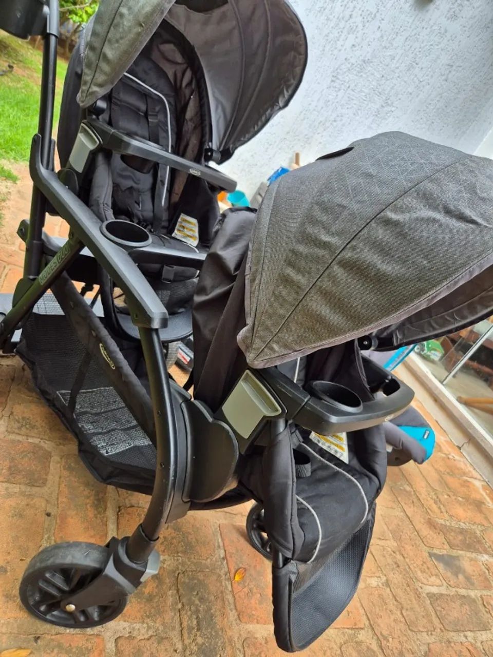 Carrinho de Bebê DUPLO importado c/27 posições + 2 bebês conforto p/ carro - Foto 5