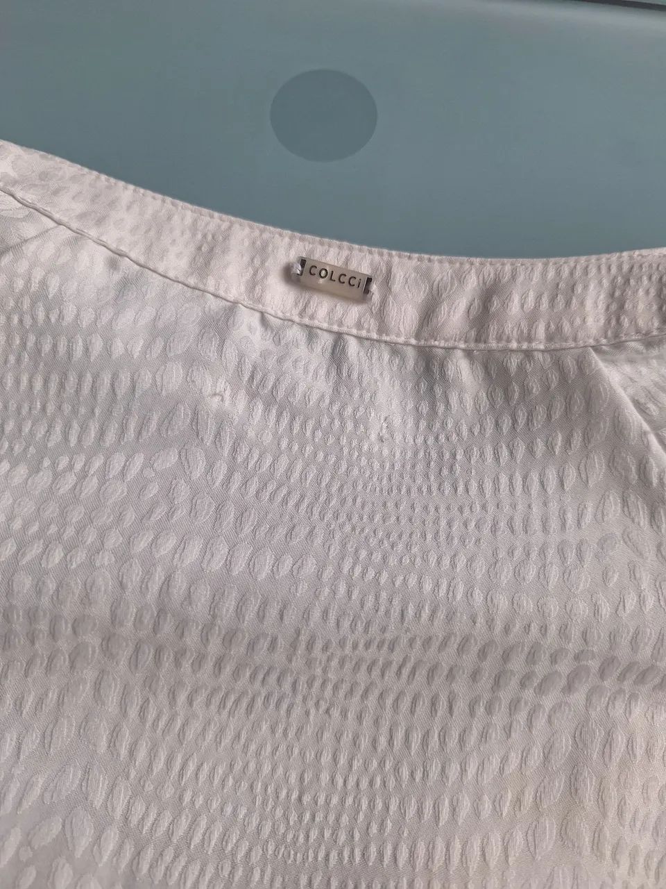 Camisa feminina branca com botões - Foto 4