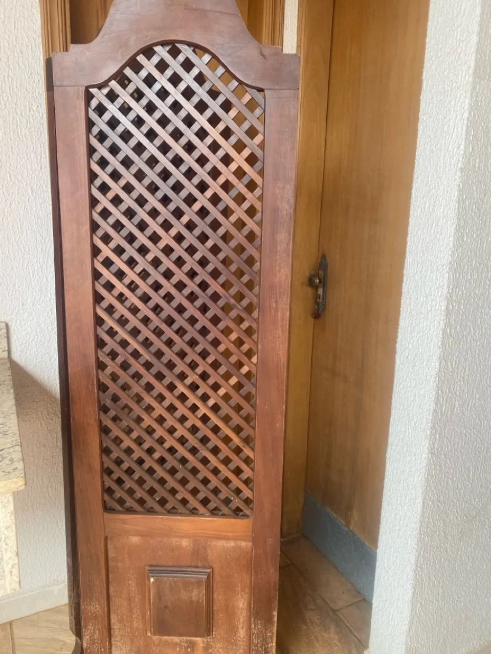 Divisor de ambientes em madeira - Foto 3