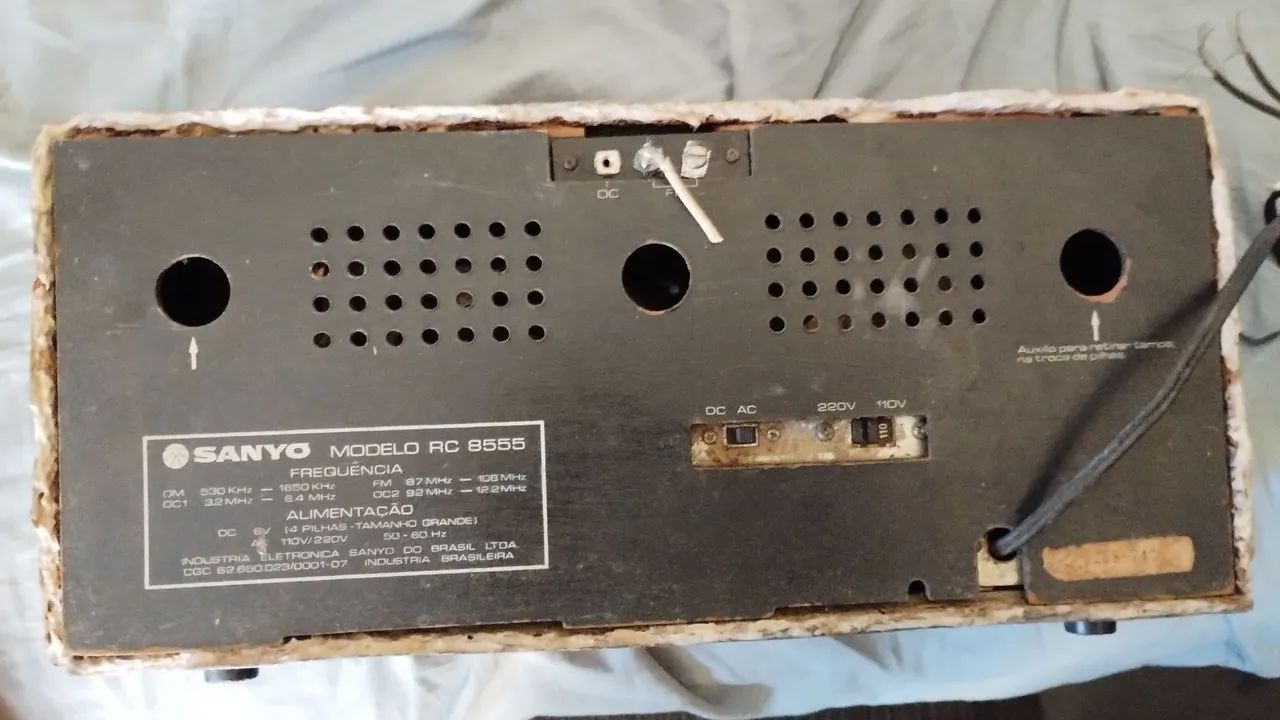 Desapegar 2radios Sanyo e um stk  - Foto 3