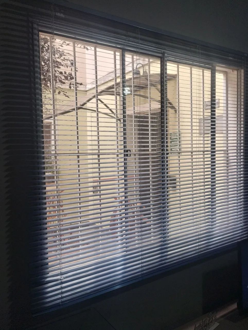 Blue Blind65181969754753120