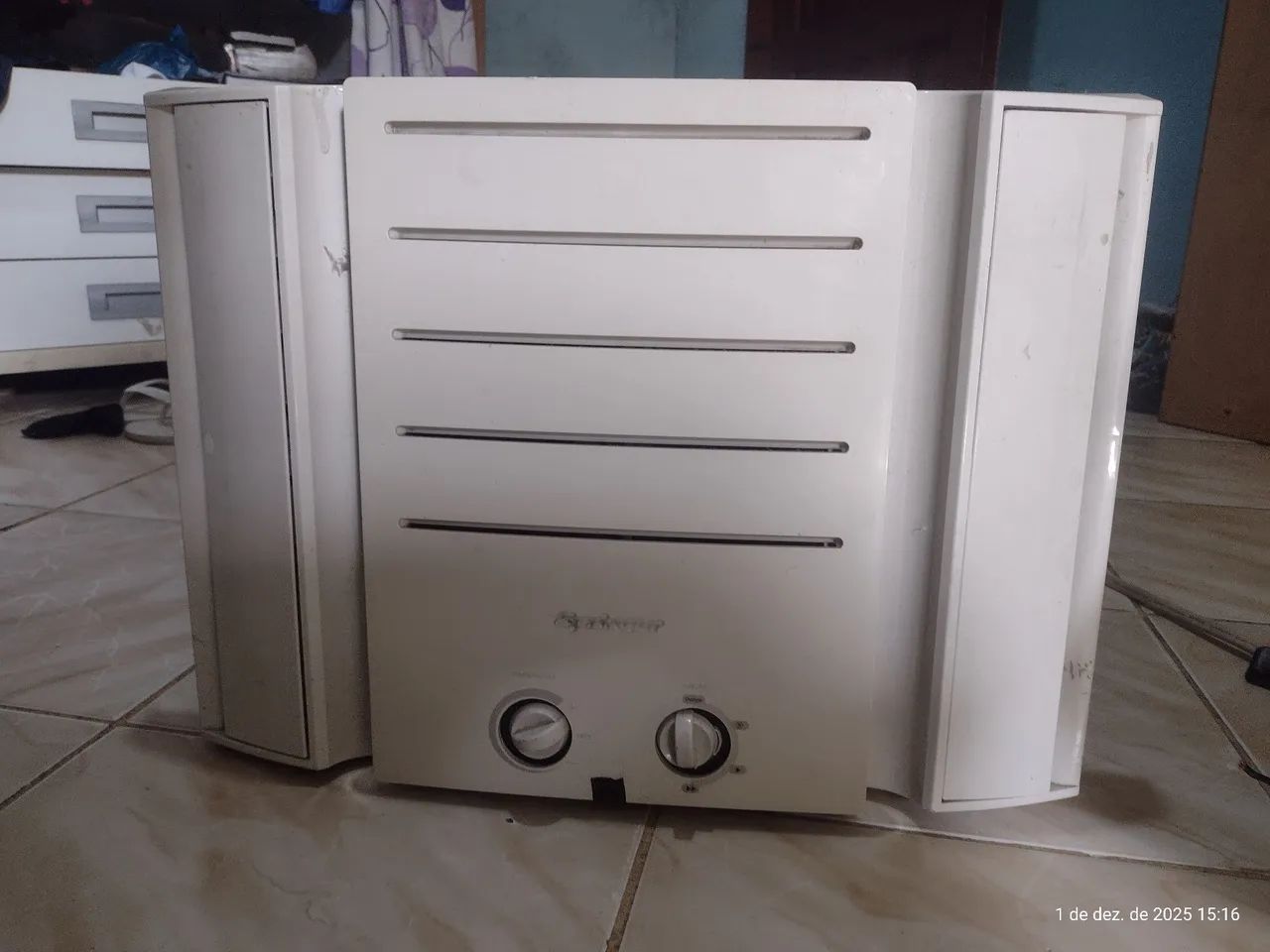 Vendo ar condicionado Springer 7500 em otimo estado funcionado tudo perfeitamente