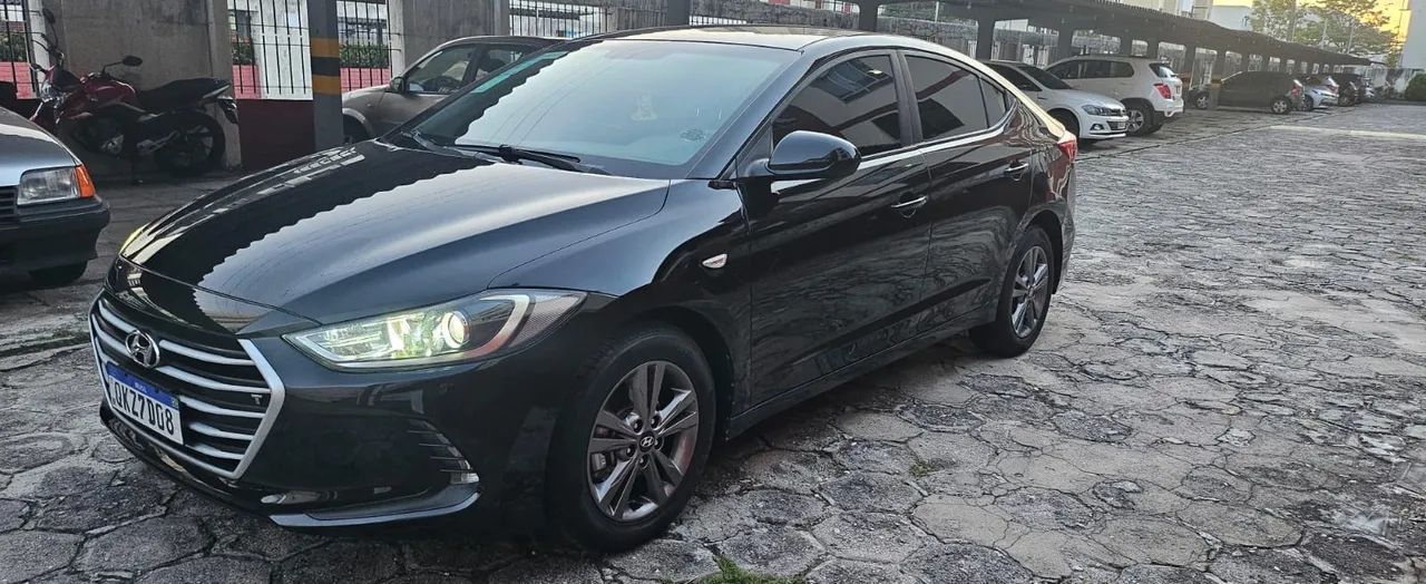 Hyundai Elantra 2017 flex ( Impecável)