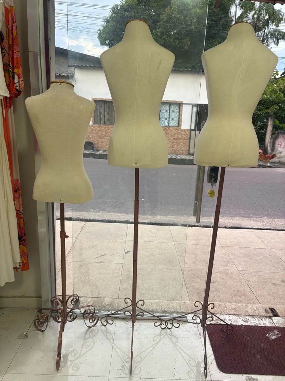 Manequins balcão e armários 