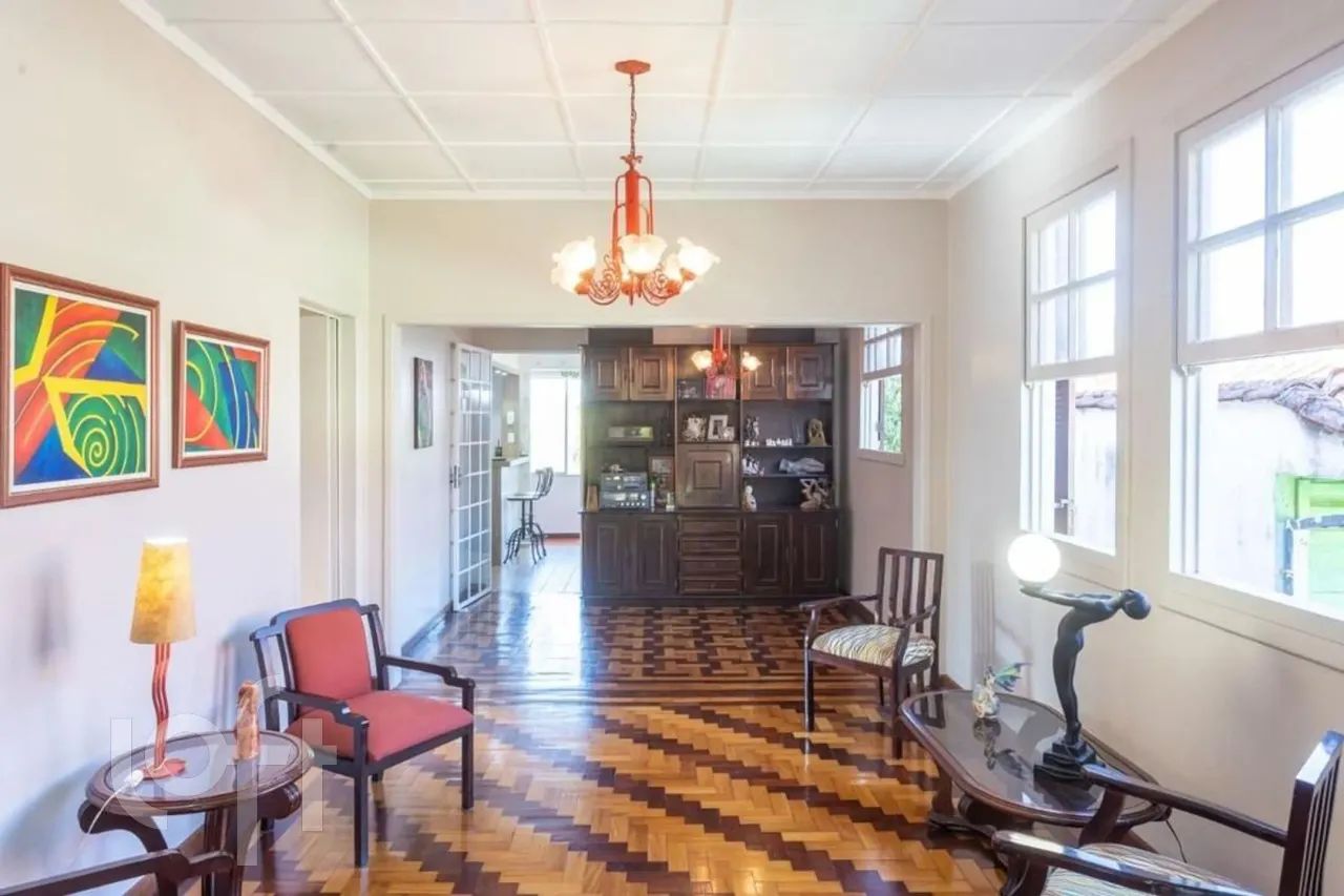 Casa à venda em Teresópolis com 420 m², 5 quartos, 1 suíte, 7 vagas - Foto 5