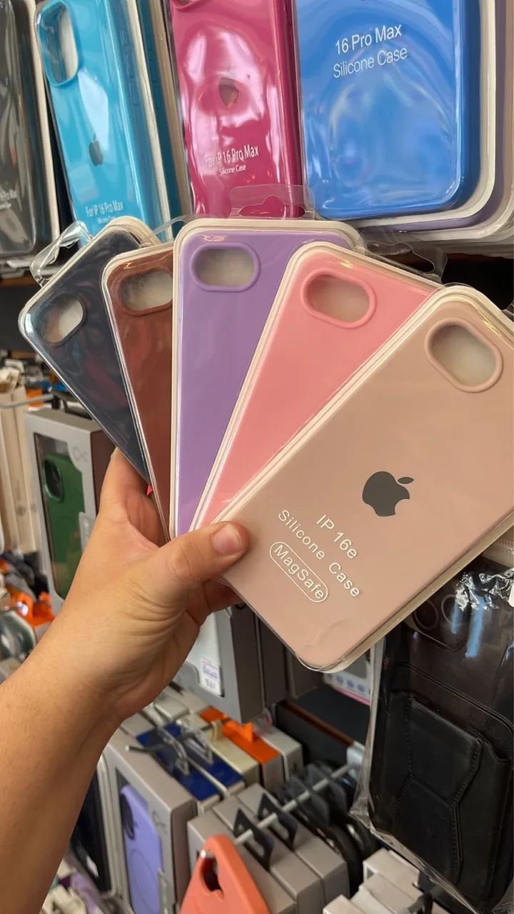 Cases De Silícone para iPhone 16e 64315685470467120