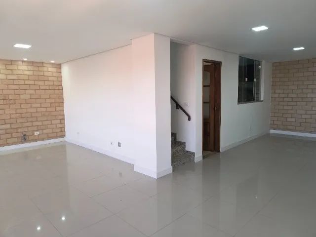 São 3 suítes!! Menor custo de Camboinhas! - Foto 2