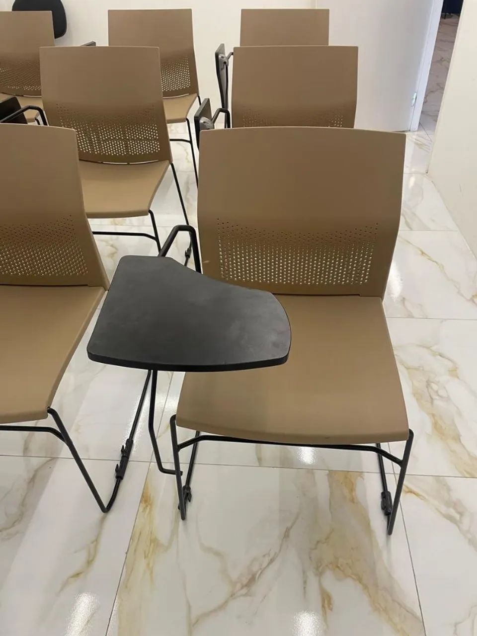 CADEIRA CONNECT FIXA C/ PRANCHETA FRISOKAR - Foto 2