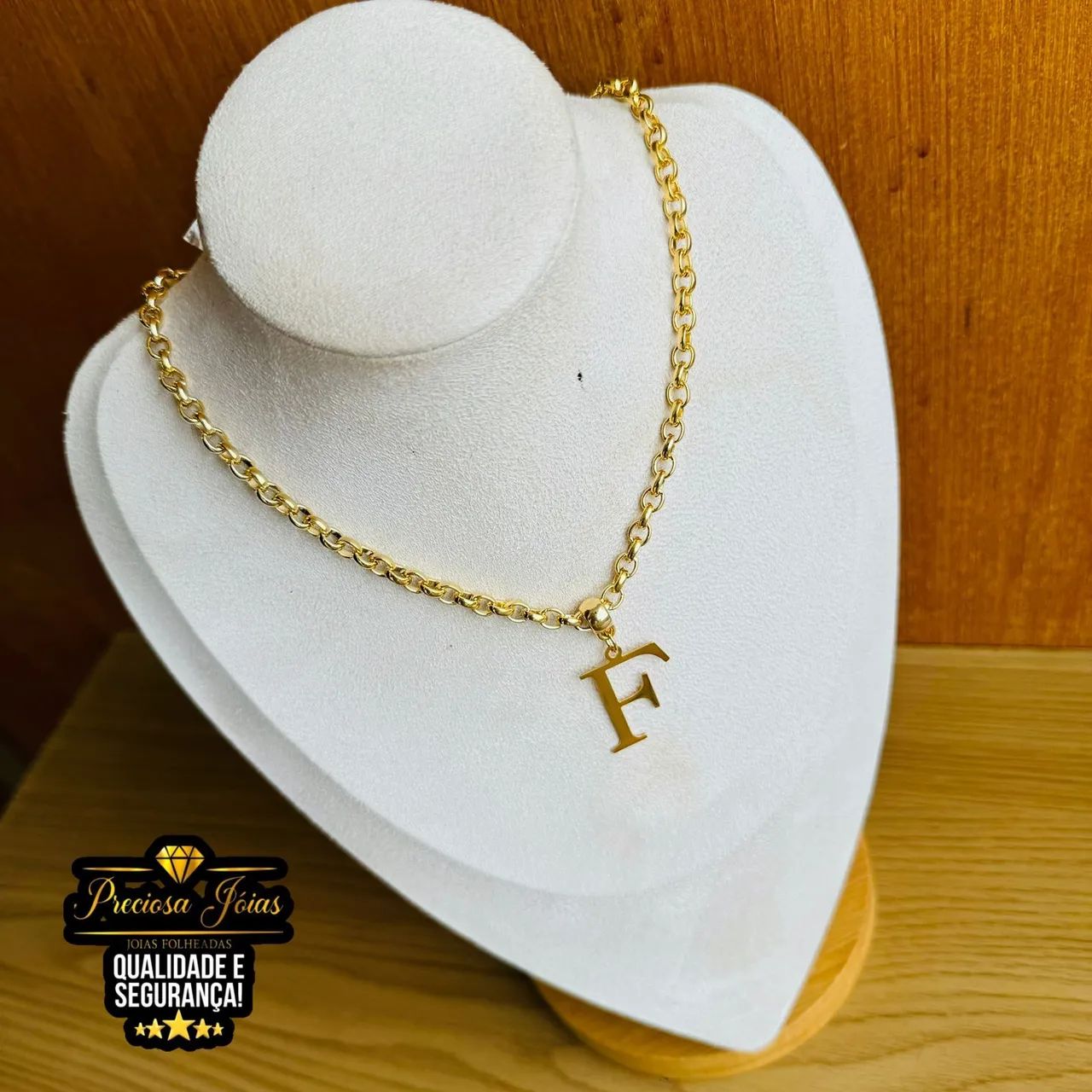 Cordão feminino com pingente de letras - Foto 6