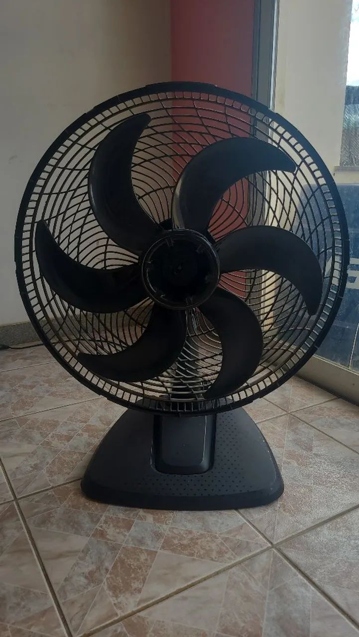 Ventilador de Mesa Arno 6 Pás - Preto