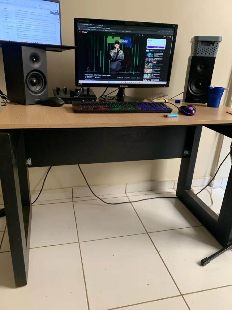 Mesa de Escritório Gamer