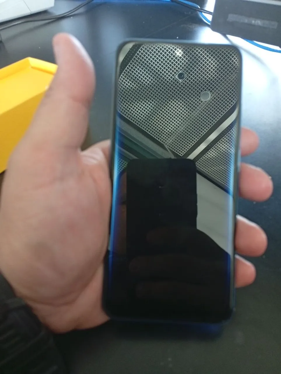 Celular bem conservado