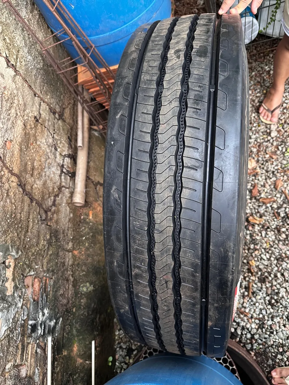 Pneu para caminhão Bridgestone 