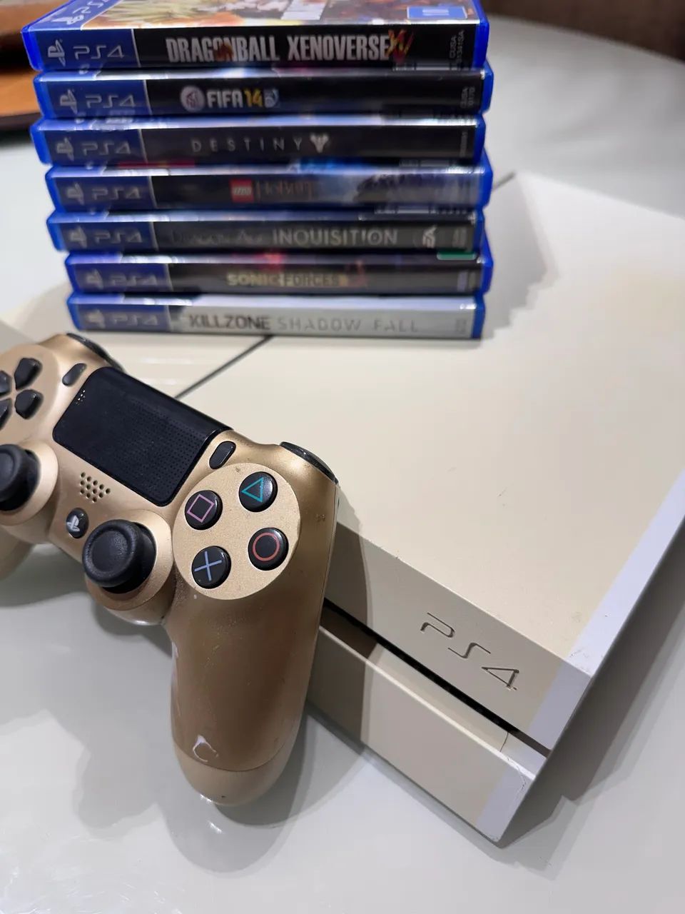 Vendo Videogame Ps4 Branco - Foto 2