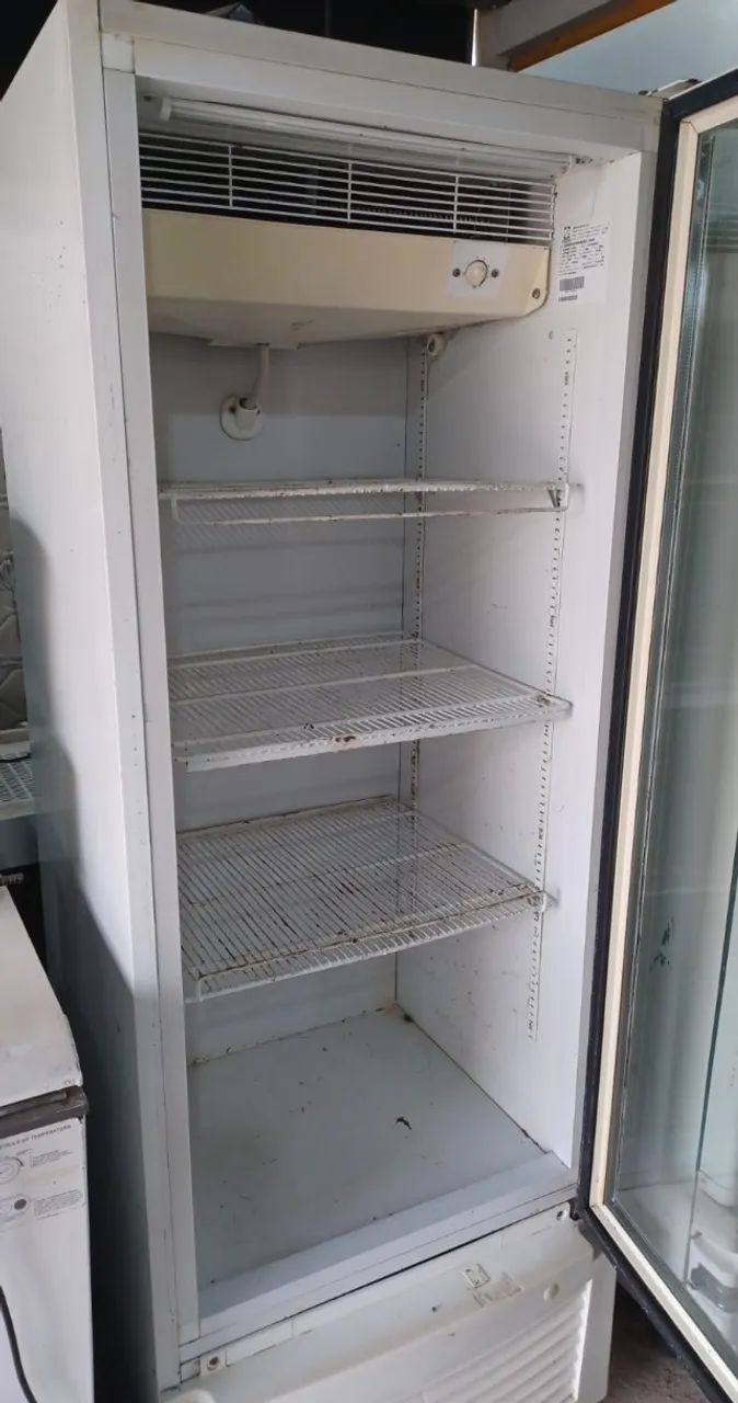 Geladeira com prateleiras, 400 litros, em ótimo estado. - Foto 3