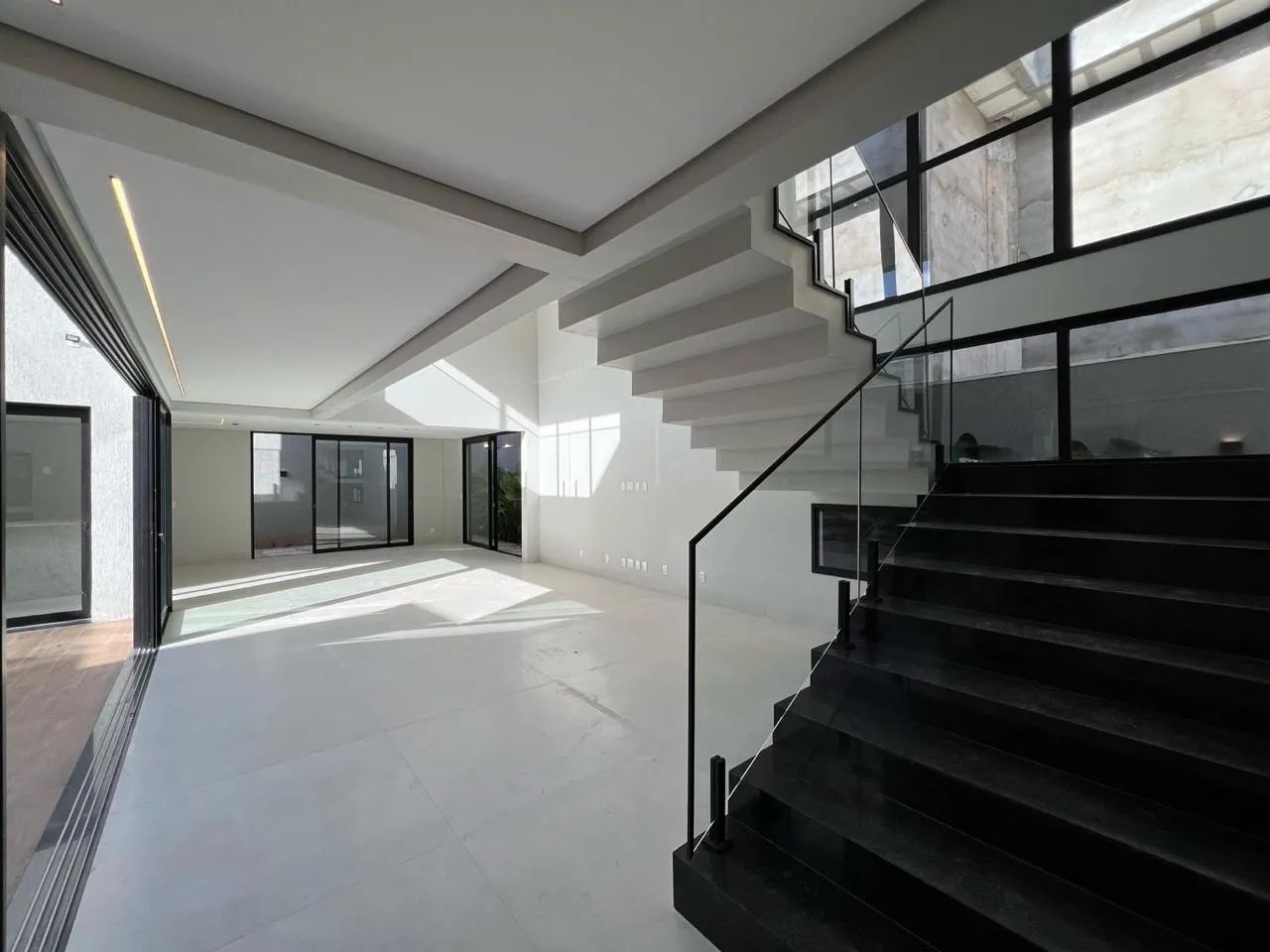 Casa Sobrado no Jardins Capri  - Foto 10