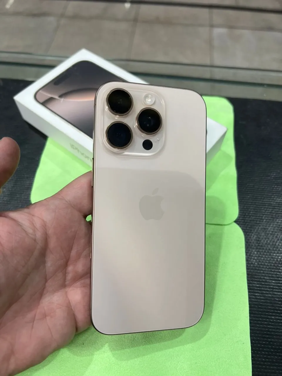 iPhone 16 PRO