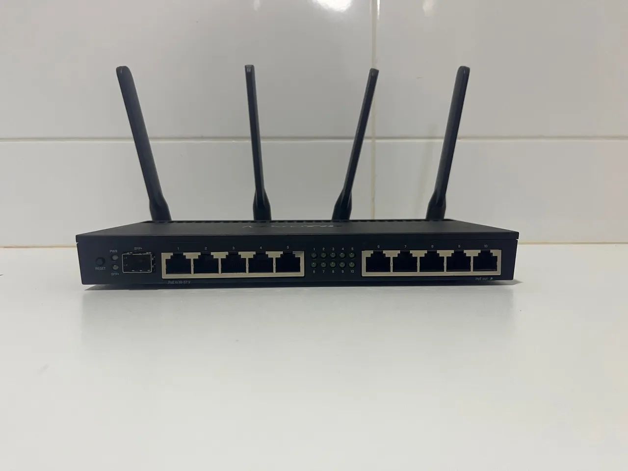 Mikrotik RB4011 Com Wifi