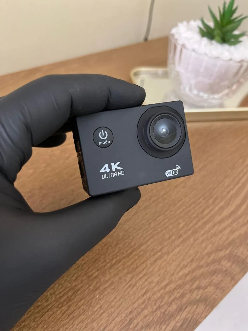 Câmera de Ação 4K Ultra HD com Wi-Fi