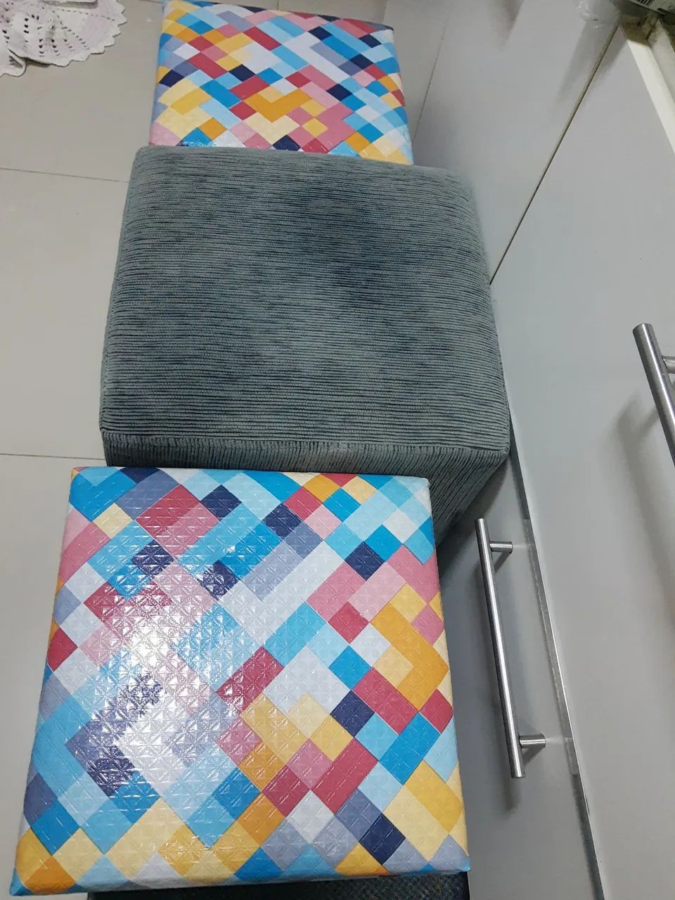 Puffs porta objetos Romero Britto - NOVO - Foto 2