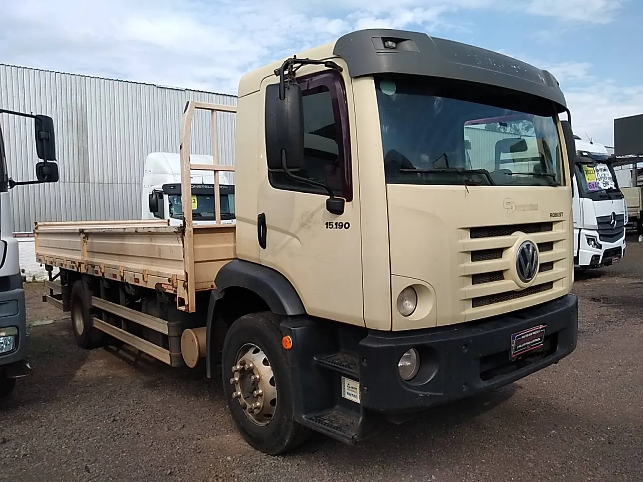 Volkswagen 15.190 E Constellation 2p (diesel)(E5) 2018/2019 Vamos Seminovos Regente Feijó