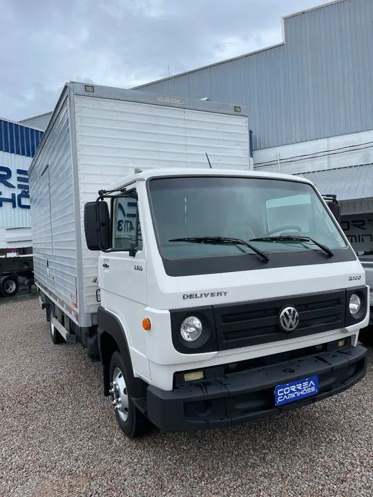 Volkswagen 8.160 2013 com baú linshalm de 5,50 - Foto 3