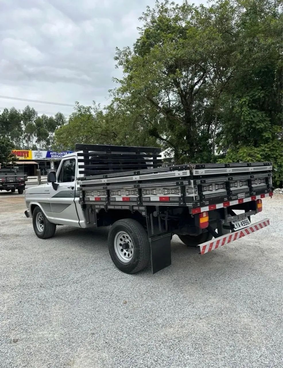 F-1000