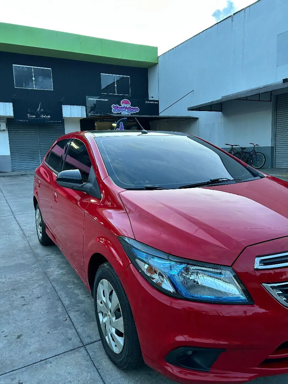 Vendo Onix LT 1.4 