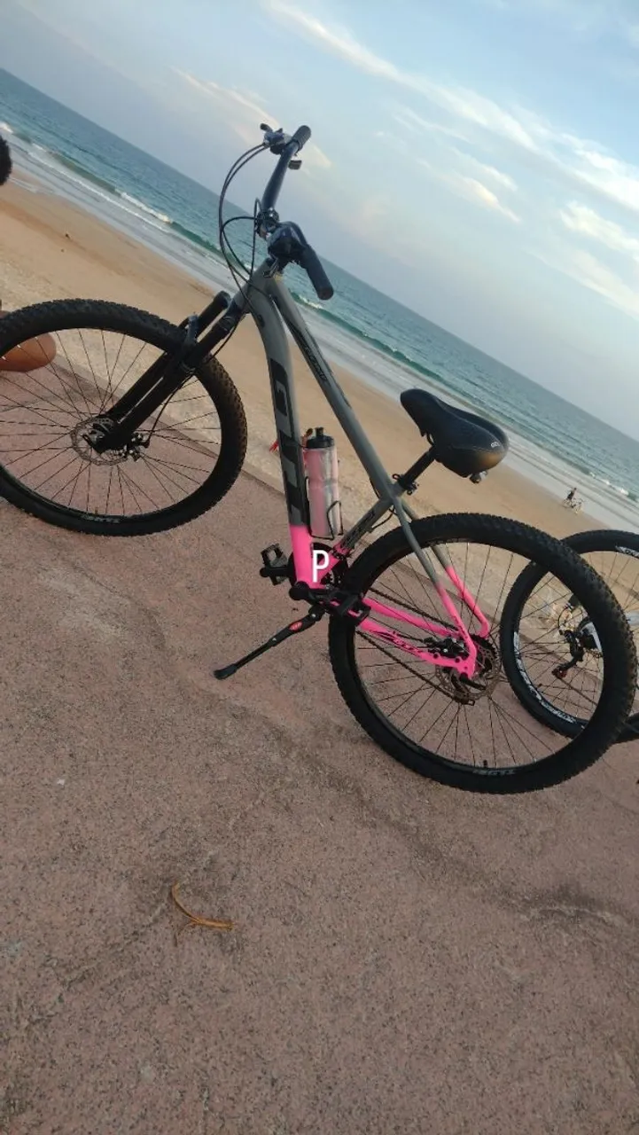 Bike semi-nova
