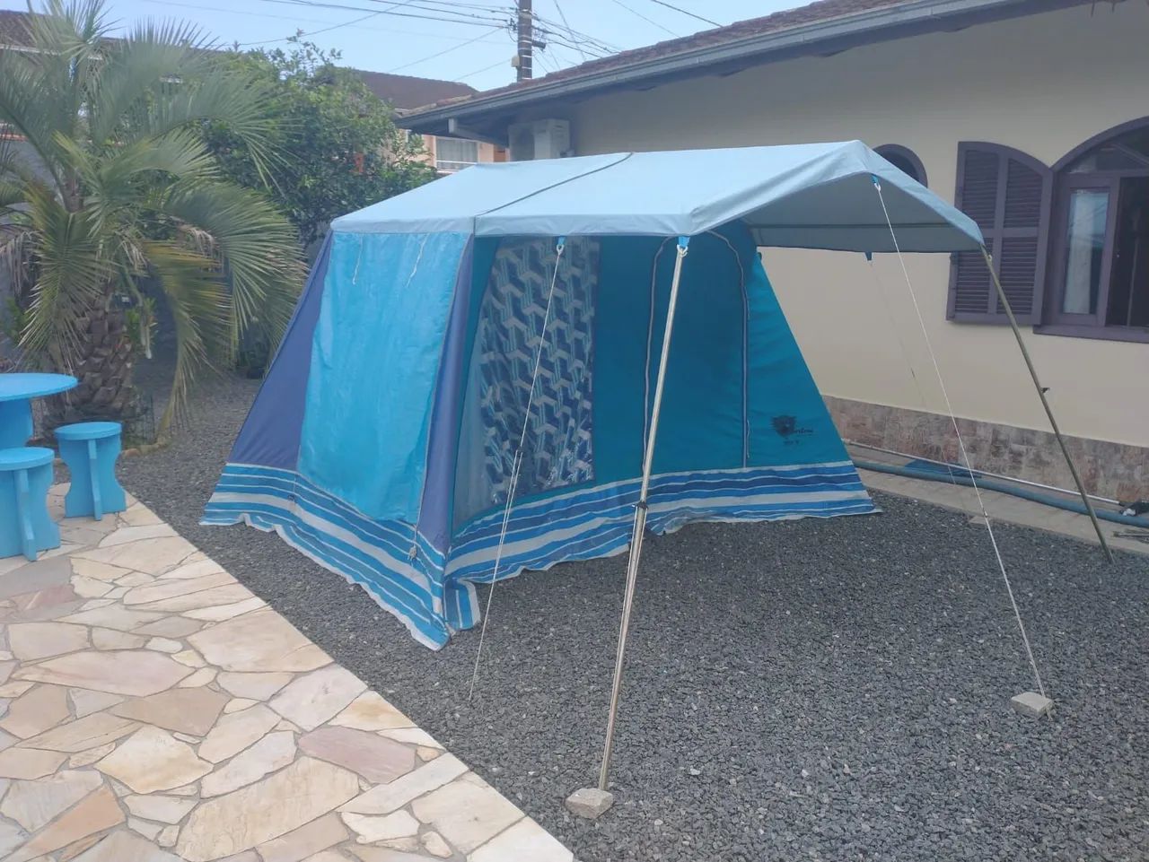 Barraca de Acampamento Azul + mesa dobrável  - Foto 2